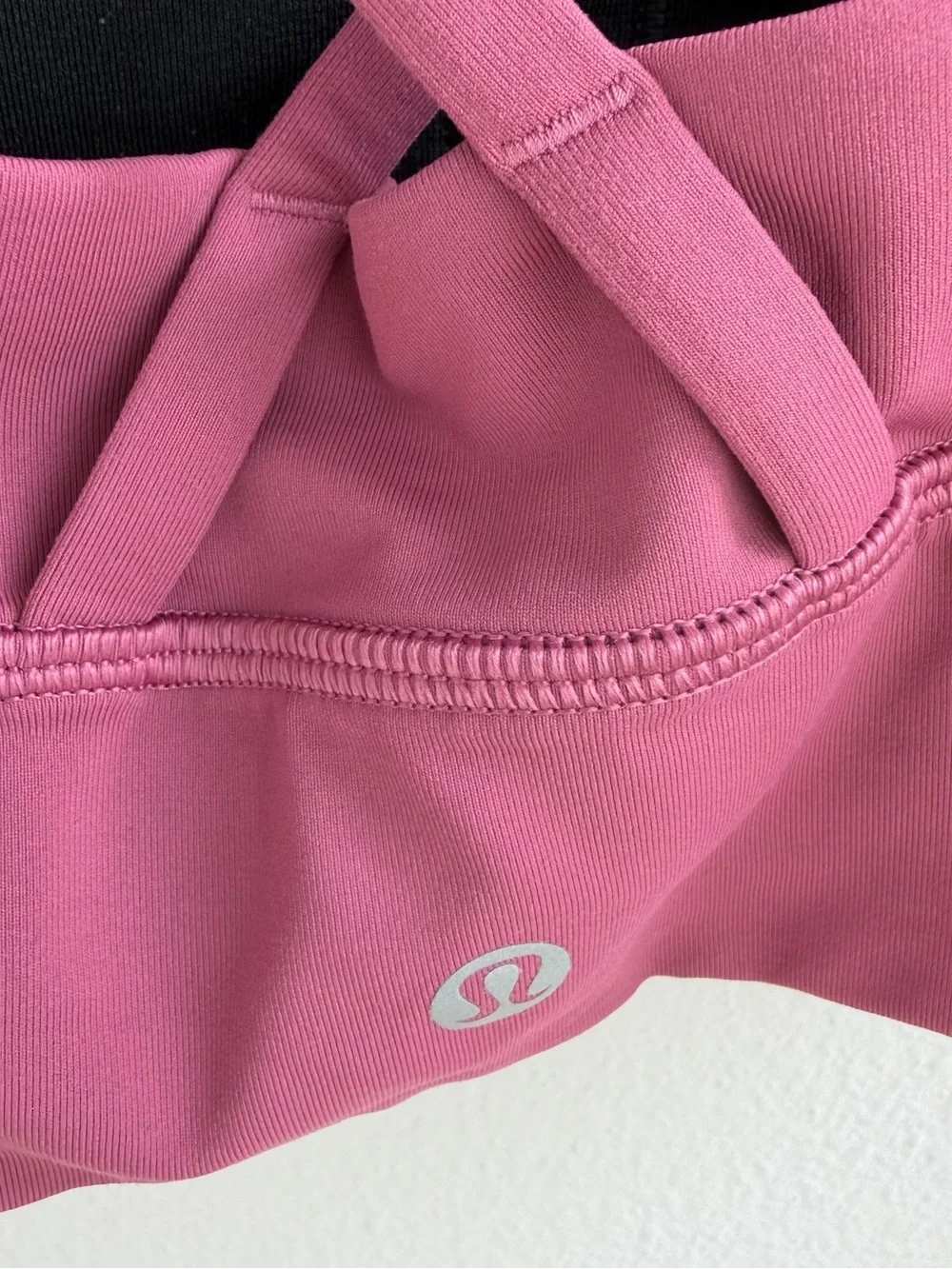 Lululemon Energy Bra Longline Pink Mauve Size 6 Strappy Crossback Sports Bra